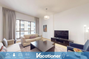 Shams 1 - Classic Three Bedroom Apartment in JBR